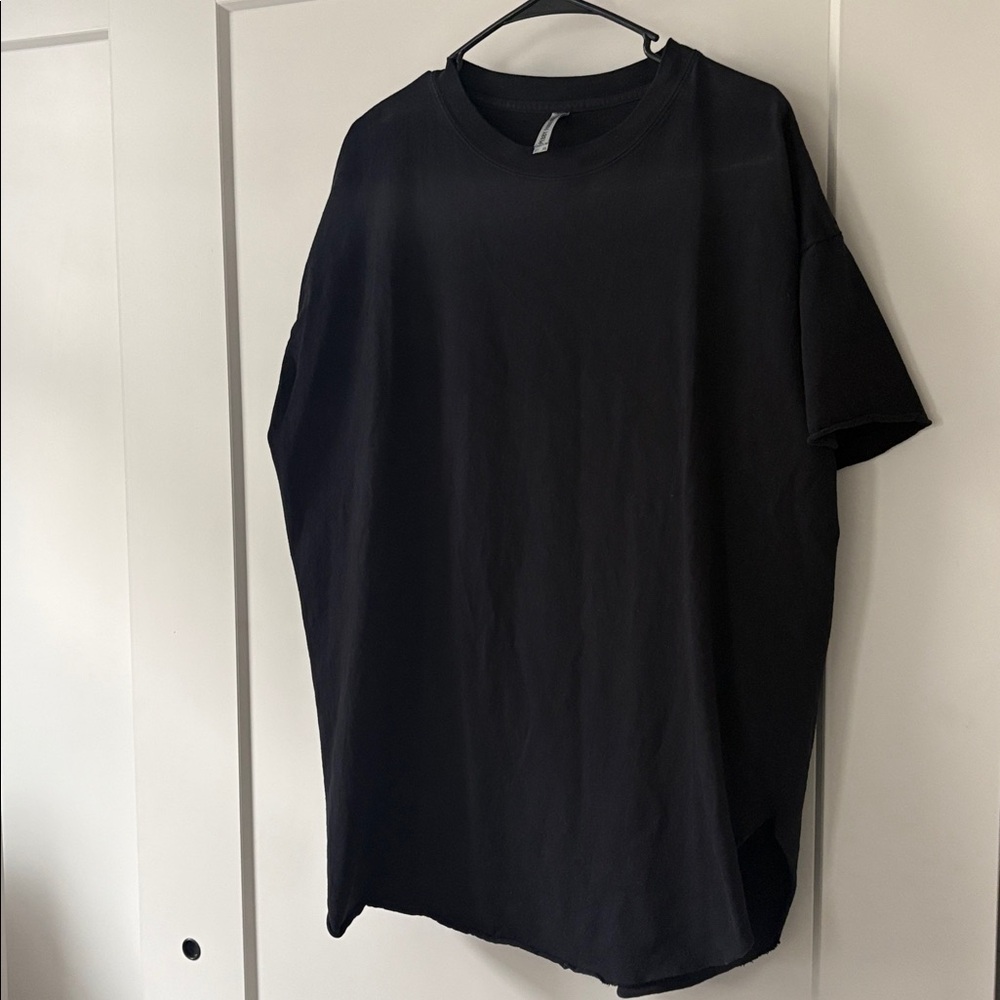 Pebby Forevee side slit tee